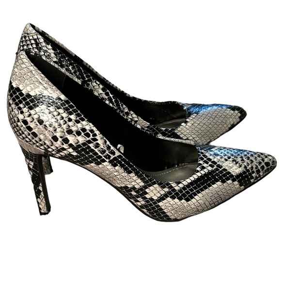 WORTHINGTON ZOE POINTED TOE STILETTO HEELS PUMPS,BLACK WHITE SNAKE PRINT, SIZE 6 - Picture 4 of 7